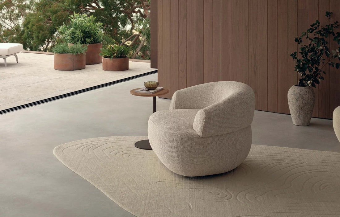 Aura Lounge Chair
